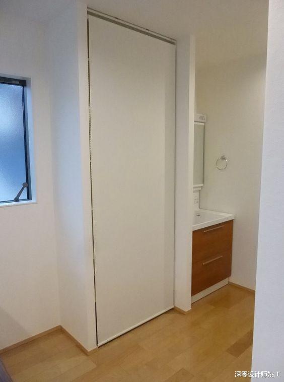 |越简单反而越实用，定制柜不要门，卷帘代替遮挡，使用轻便又省钱