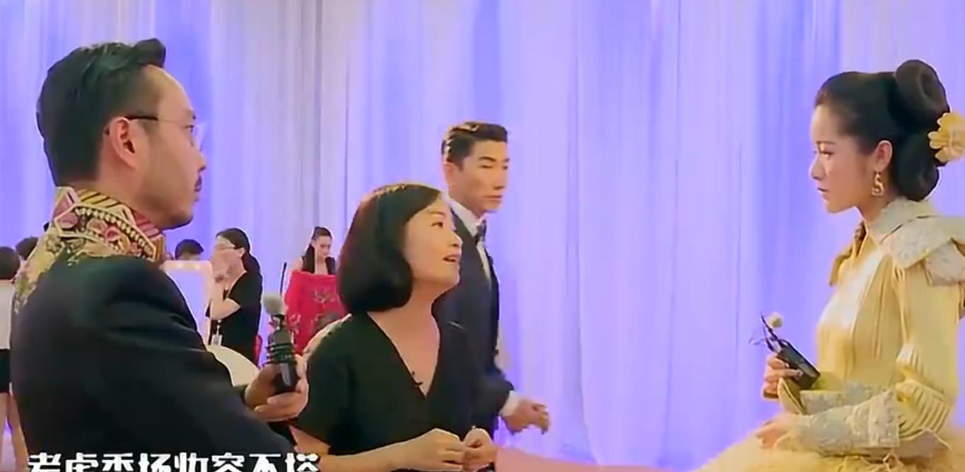 周迅|徐娇在国风走秀擅改妆造被嘲笑两度落泪。网友：模特不能太自我！