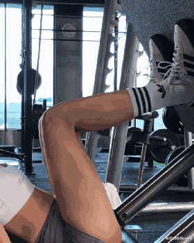 深蹲|马来西亚钢琴家，李元玲。天使面孔，魔鬼身材「美女」「女神」