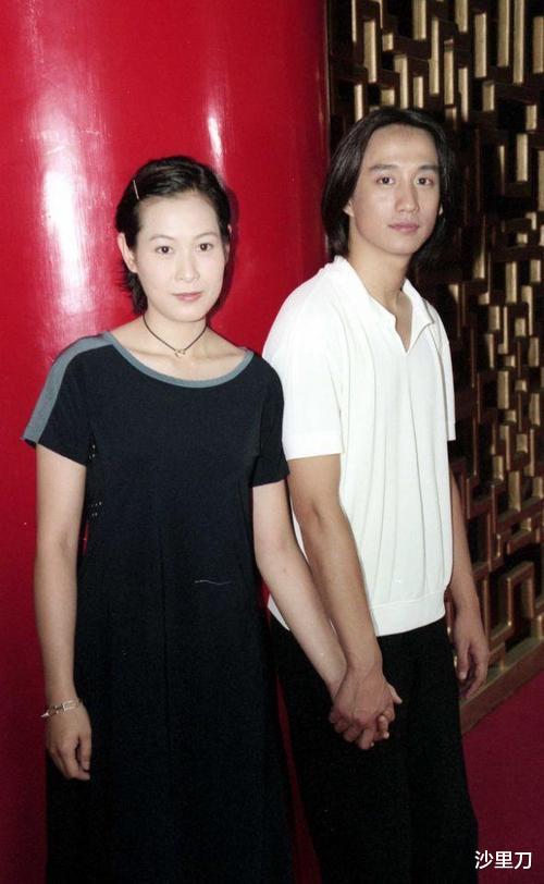 沙溢|为何沙溢连发两篇声明，看看经历了类似传闻的明星结局就知道了