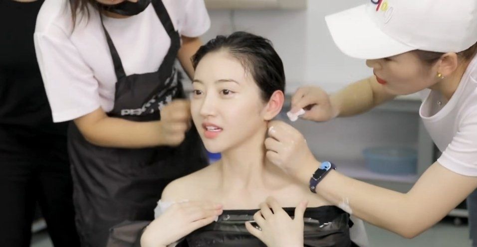 鞠婧祎|明星洗脸卸妆，景甜没啥，看到鞠婧祎: 不愧是“四千年美女”