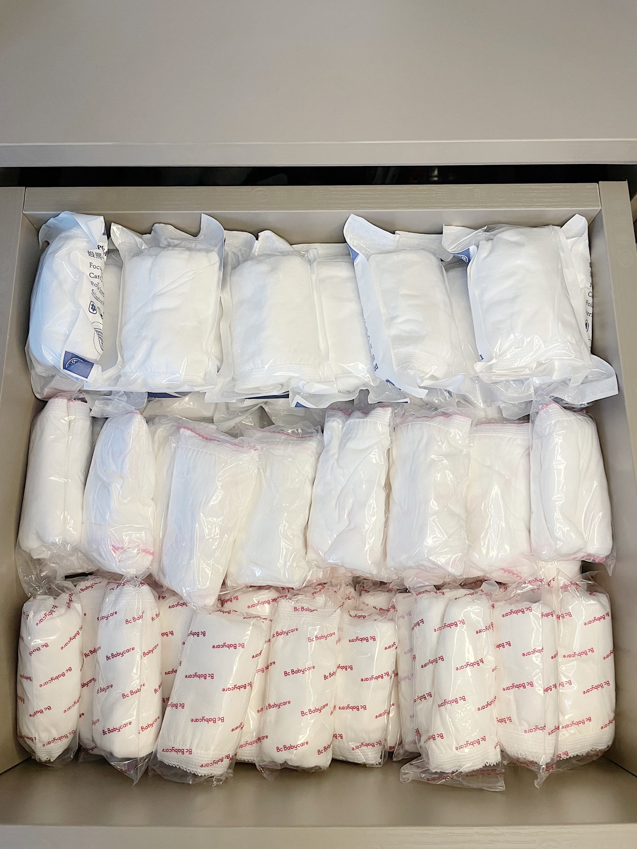 樱桃妈咪|别等生孩子了才慌！超精简版待产包清单，最好怀孕36周前就准备好