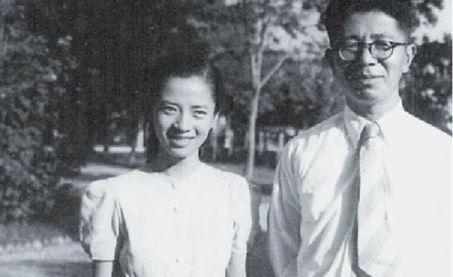 胡小小乖|她对丈夫一见钟情，却抛儿弃女与情人私奔，晚年丈夫：这是我的错