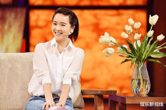 左小青|44岁左小青官宣离婚，10年婚姻路走到尽头，登《姐姐》舞台再次乘风破浪