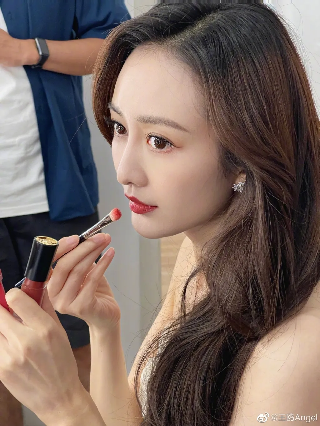 王鸥|王鸥新恋情背后，还藏了这么大个“瓜”？