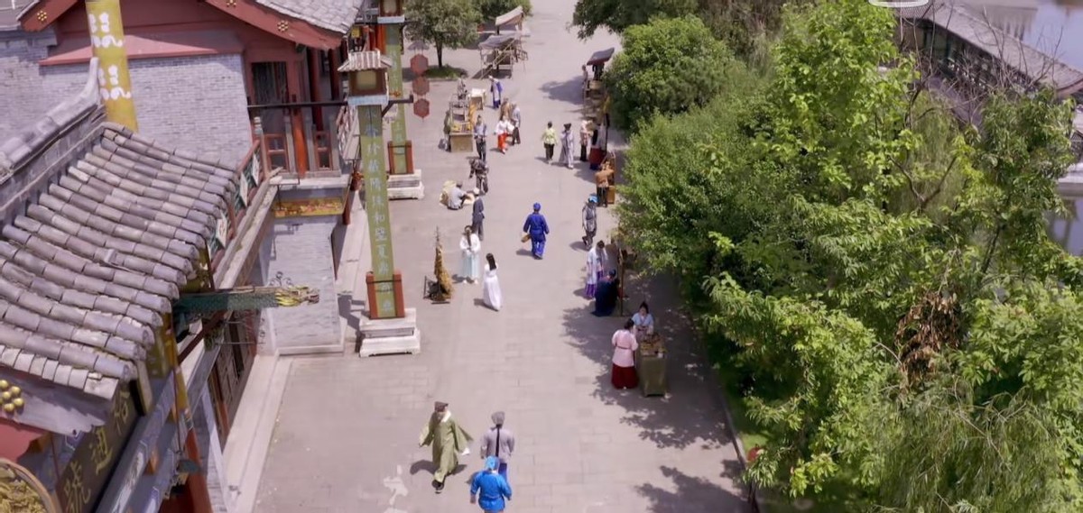 关晓彤|清一色五星好评，这部黑马综艺，凭什么能让观众笑得“人仰马翻”