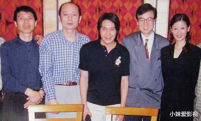 冯小刚|冯小刚旧照引发回忆杀，刘德华神颜周星驰腼腆，那时葛优还有头发