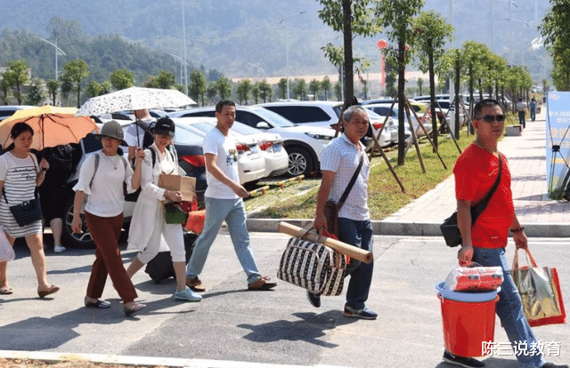 |2021大学暑假时间确定，但还有个坏消息，让大一新生无法接受