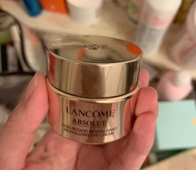 打底裤|肌肤松弛？面霜选这款，紧致提拉，抗衰维稳轻松养小v脸!