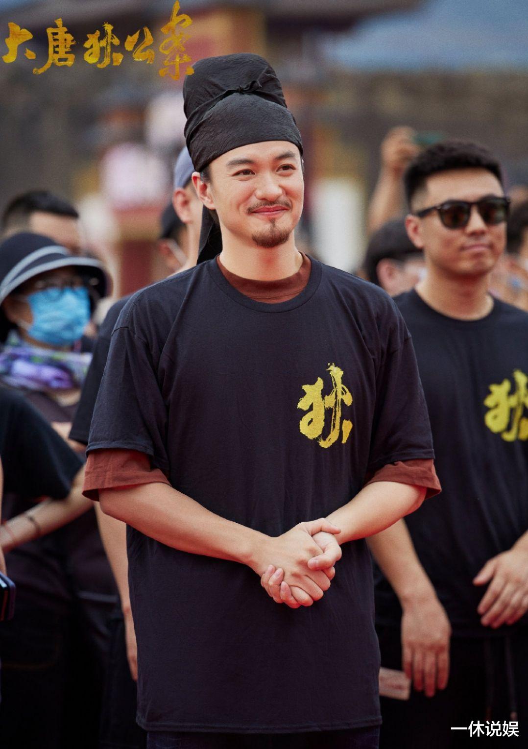 王家卫|文章现状尴尬，做新剧导演不参与合照，曾被《装台》删除所有戏份