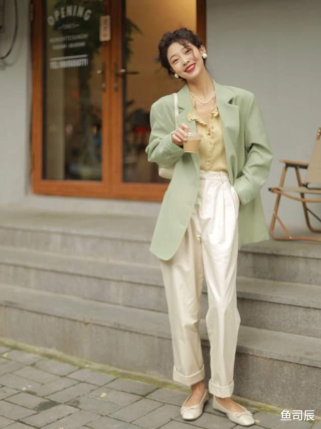 鱼司辰|复古港风穿搭怎么配?这些小技巧赶紧收藏起来,让你变得更加洋气