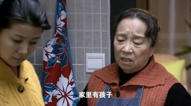 青敢|婆婆晚上带孩子，说影响休息，媳妇：我带孩子，你给我3000？