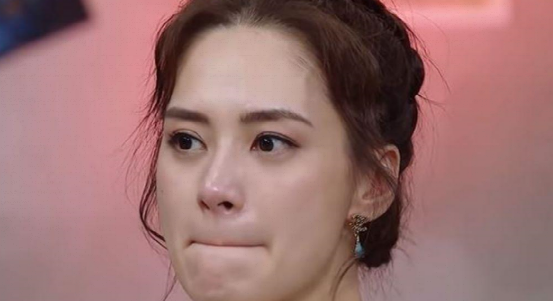 花颜有情兮 13年过去了,被情感“掏空”的阿娇,再无“盛世美颜”这个称号!