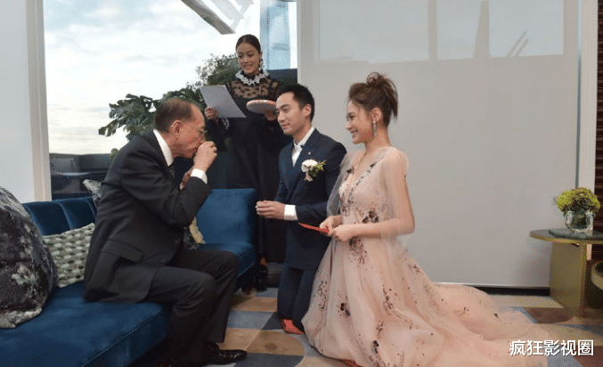 阿娇|“千机女”阿娇的浪荡情史，12任男友无缝衔接，丝毫不输萧亚轩