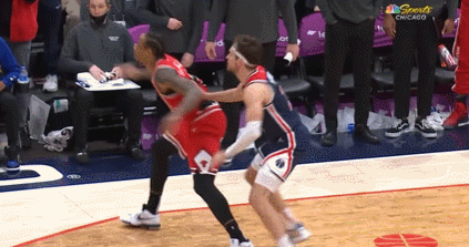 公牛隊|歷史首人！德羅贊背靠背絕殺無敵，但公牛存在一隱患！不解決就無法爭冠？