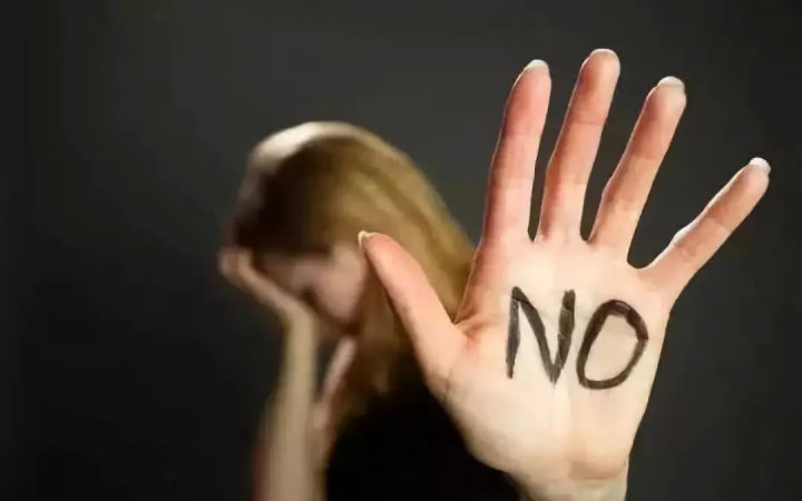 考试|四种行为最傻，混迹职场别“犯傻”，赶紧对照，自己犯傻了吗？