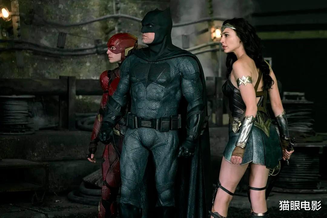 旧爱|大本和旧爱复合后超甜，二人如胶似漆亲不停，网友：嘴粘在一起了