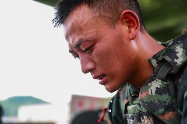 特战|这位勇夺桂冠的特战尖兵，原是一名炊事员