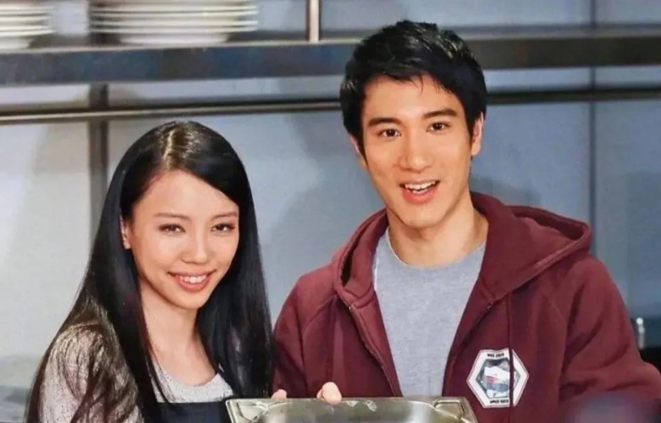 王力宏|李靓蕾发文开撕：王力宏婚后多次出轨，长期冷暴力逼迫离婚