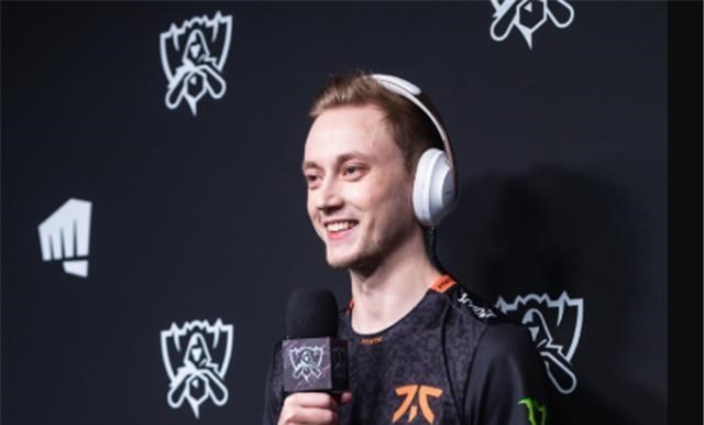 天玑谋士 LPL教练输了比赛，自曝回家后遭爷爷质问：问什么给队员拿璐璐？