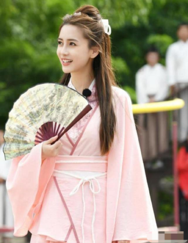 Angelababy|baby的穷途末路：和《跑男》闹掰，她还剩啥？