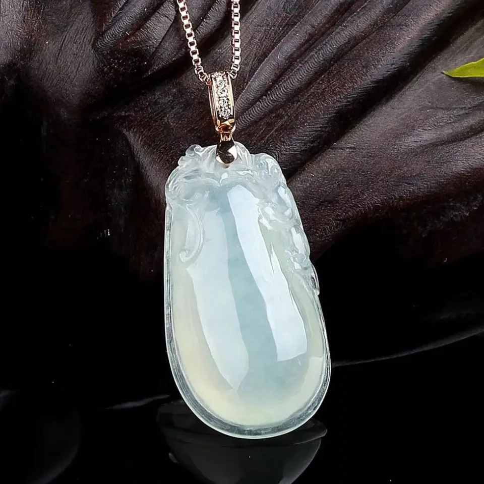 翡翠|玉雕用料的四大讲究，终于知道为什么翡翠珠宝这么贵了！