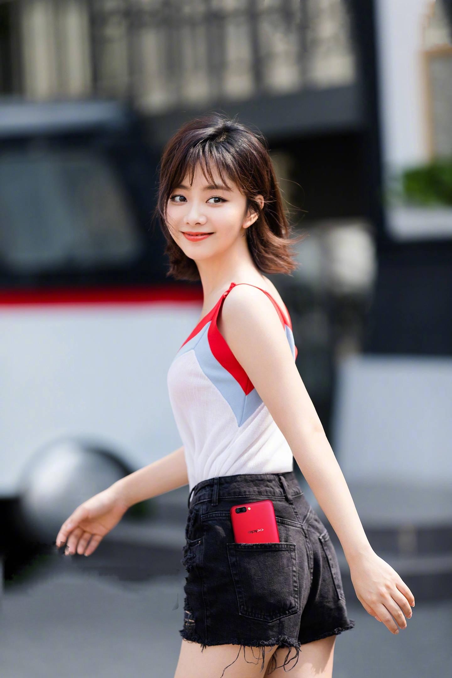 谭松韵|谭松韵又一新剧来袭！造型大变，少女摇身一变成职场精英