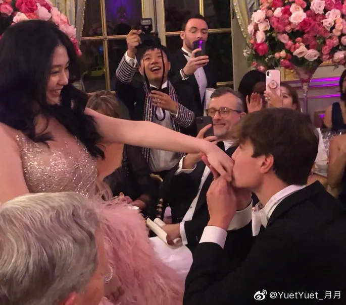 邱淑贞|53岁女神邱淑贞女儿近照曝光！网友惊艳：“最美星二代”，要走妈妈老路了？