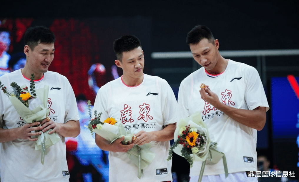 卡福|CBA排名大變臉！全勝隊(duì)僅剩5支，上海崛起新疆隕落，浙江露冠軍相