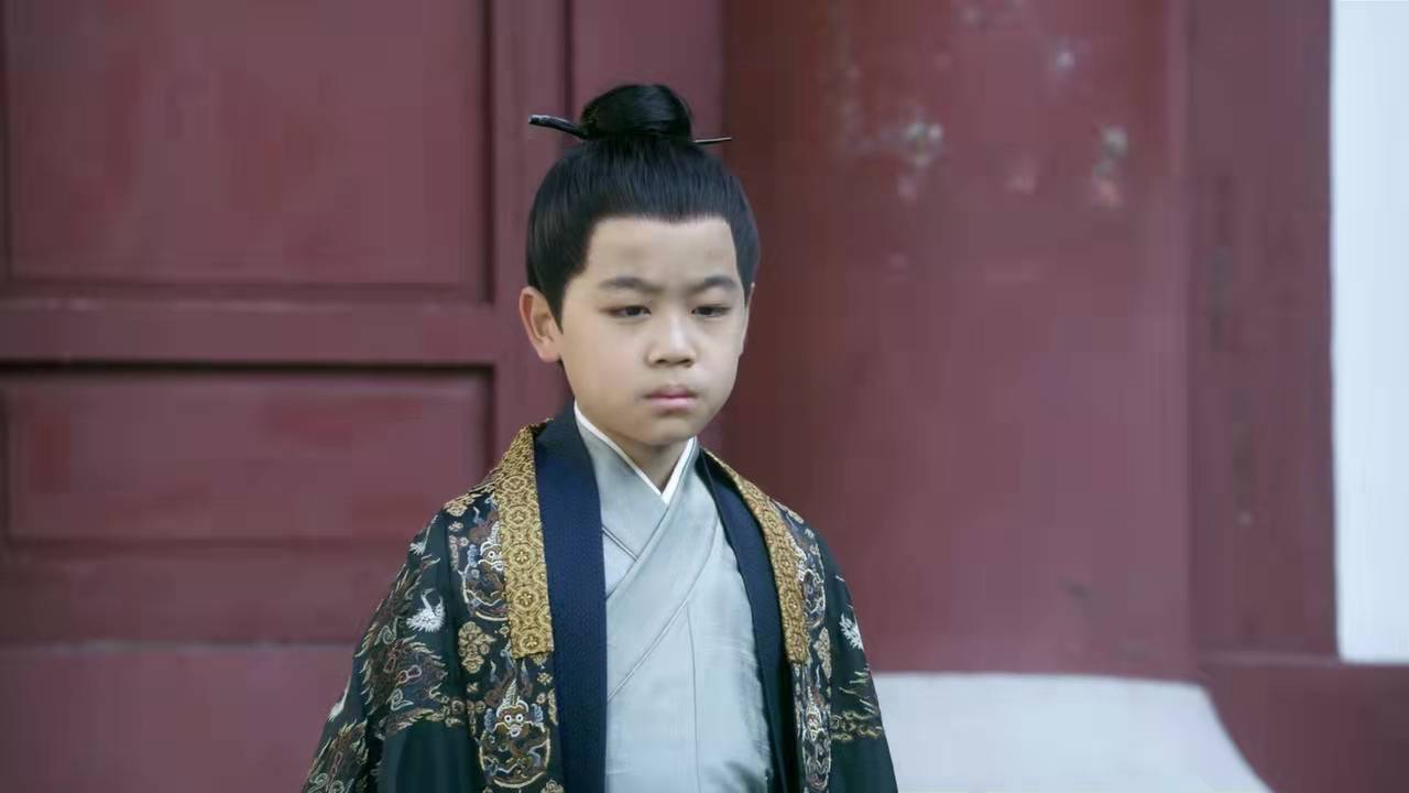 韩昊霖|韩昊霖饰演的赵宣素一出场，我们知道了什么是演技，双声道抢镜