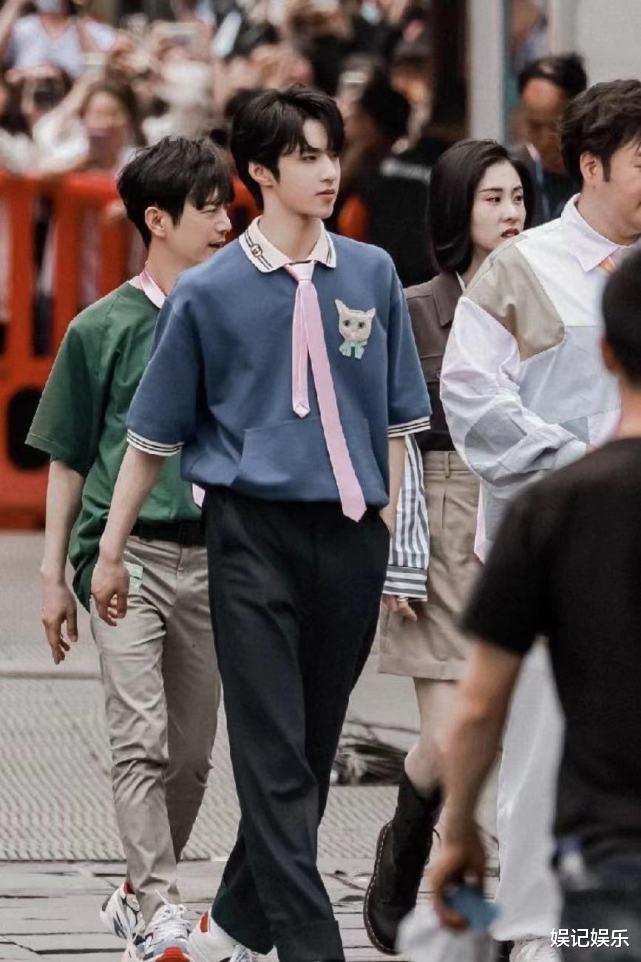 华晨宇|圈内人曝花花还有一个孩子，孩子妈被猜是樊博艺？知情人透露真相