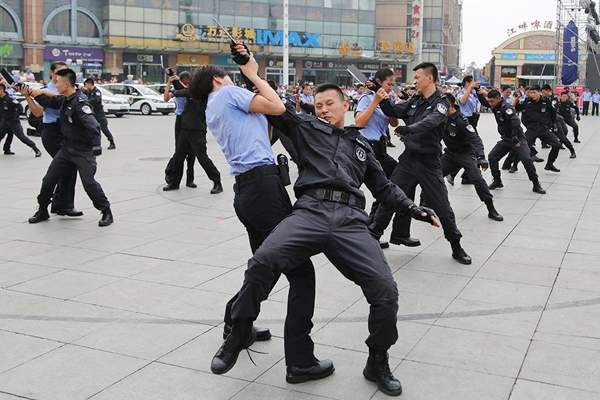 辅警|你会应聘辅警吗