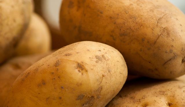 血糖|血糖偏高不能吃鸡蛋?医生提醒:若想稳定血糖,3种食物要少吃