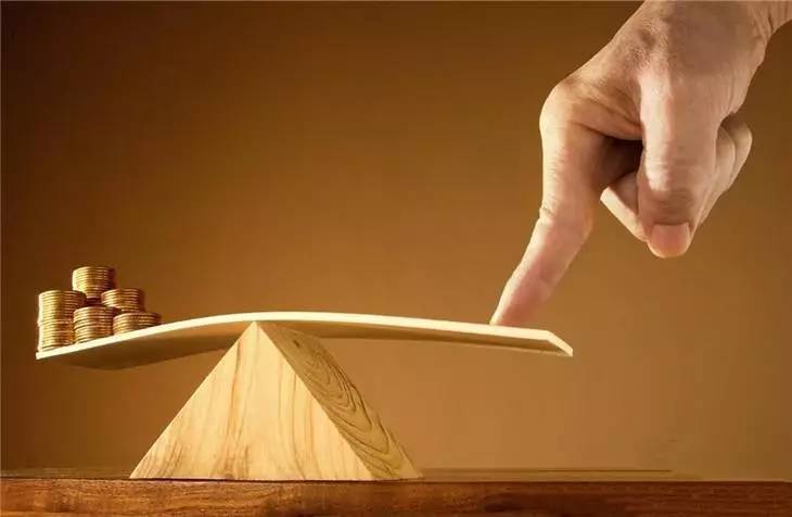 极度危险 金金乐道丨“富人买股票，穷人买期货”？