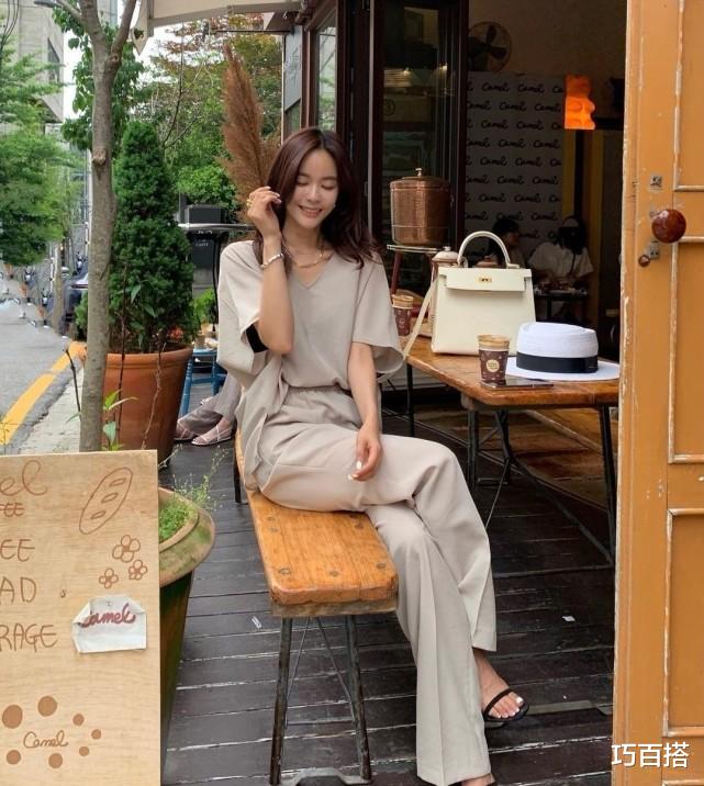 巧百搭|夏天不知道穿什么衣服出门？试一下套装单品吧！它真的很方便百搭