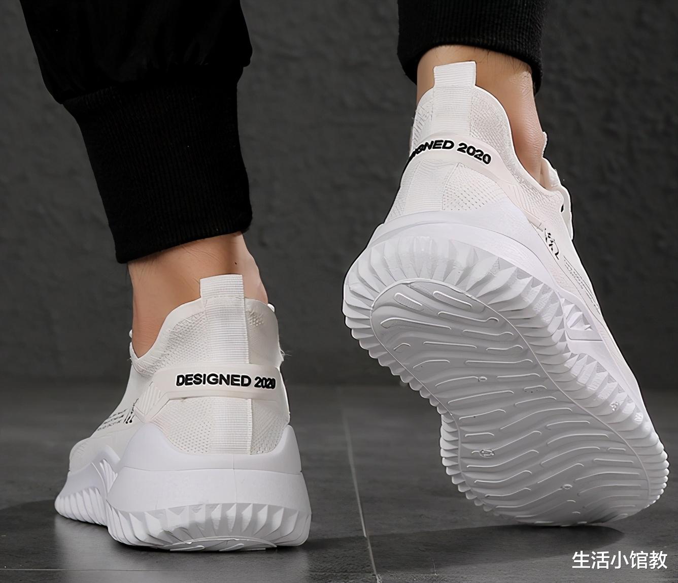 阿迪达斯|继央媒痛批李宁后，又一国货鞋高调复出，仅70元吊打阿迪耐克