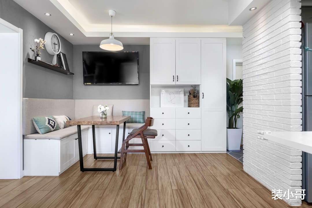 一家5口的蜗居空间,脱离千篇一律的北欧风,不浪费每一寸空间