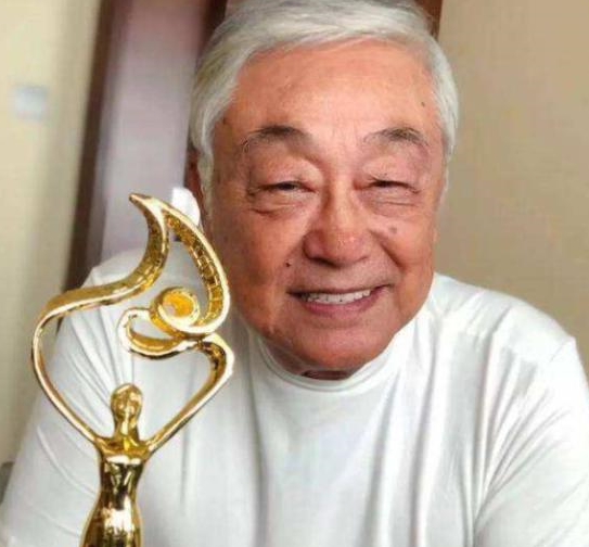 曾江|参观香港演员曾江的豪宅，86岁还身强力壮，每天在家都大鱼大肉