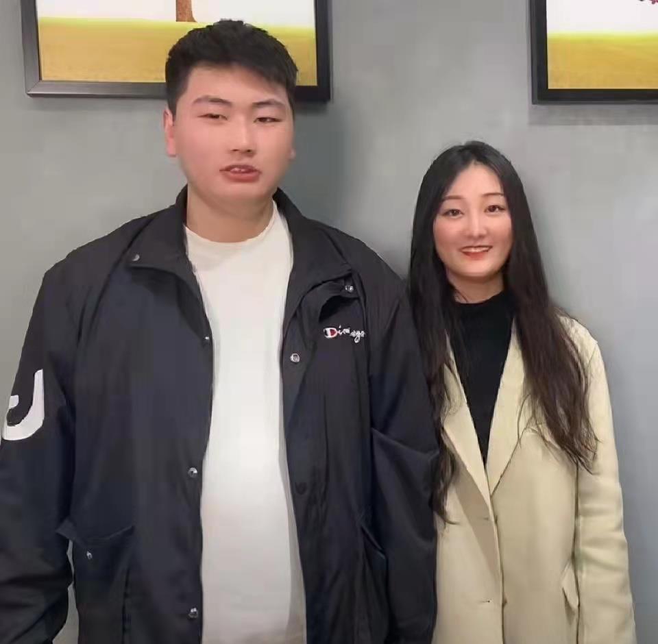 陈亚男|陈亚男离婚后首次接受访问，哭诉“当初没有工作才做的直播”！