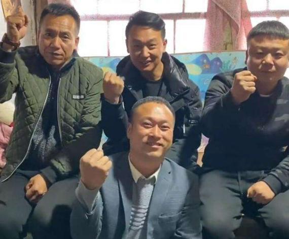 一个俗人|张同学新歌《一个俗人》，歌词句句走心，网友：唱出普通人的心声