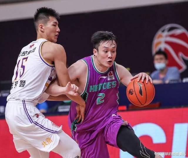 凯文·杜兰特|回归首秀惊艳却不完美！后三节11中3，丁彦雨航运动能力明显下滑