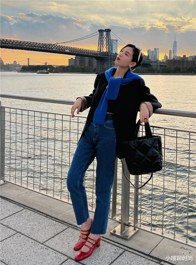 小喵聊时尚 秋冬买裤子，尽量少买黑色，这3种“高级色”更洋气百搭，还显瘦