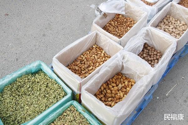 补钙|想补钙,还只知道喝牛奶?3类食物钙含量比牛奶还高,好吃还便宜