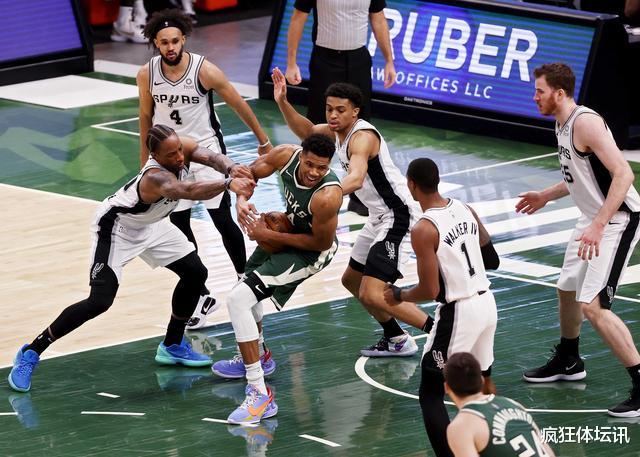 詹姆斯·哈登|场均29+11+10！历史第三！哈登就承认吧，他真是你的大苦主