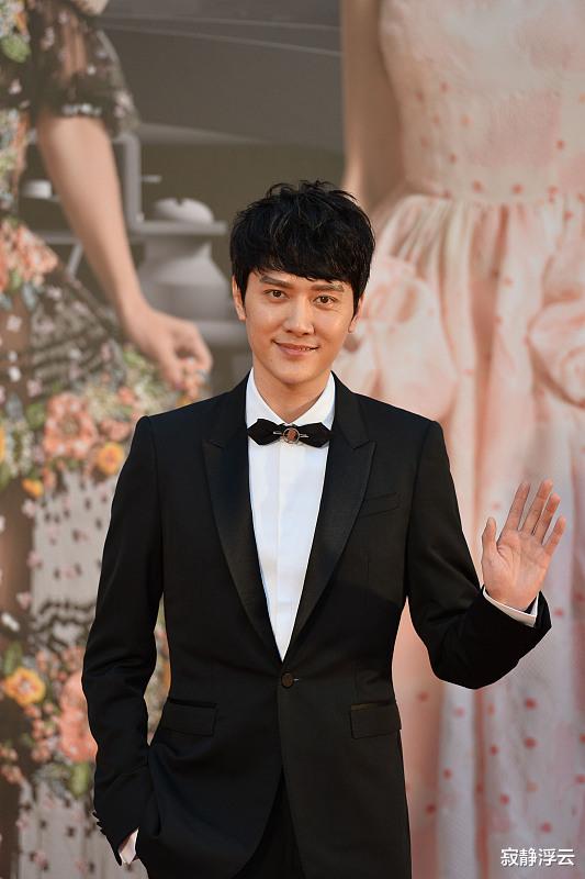 冯绍峰|冯绍峰离婚不久娶富家女，冯妈表示满意 赵丽颖回应