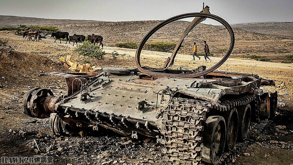 埃塞俄比亚|埃塞俄比亚坦克残骸引起热议 内战持续一年无人问津 小国的悲哀