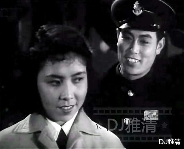 袁霞|袁霞好姐妹,张勇手老搭档,昔日八一厂花旦,人美戏好却不红,如今现状如何?