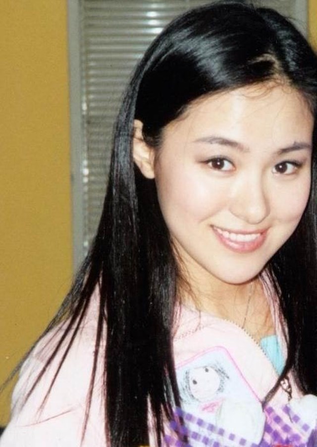 电视剧|哈尔滨盛产美女，8位冰城美女，个个肤若凝脂，气质卓绝