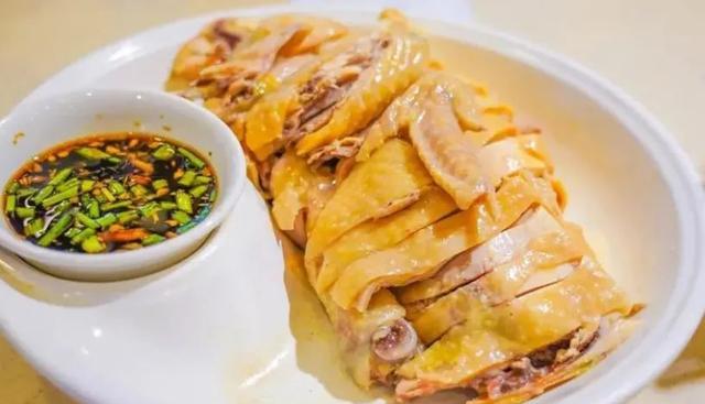 大师在流浪小丑在天堂 上海人舍不得啊！这条从小吃到大的美食街，真的会消失吗？