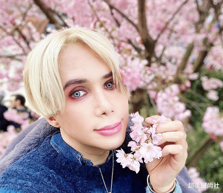 超美时尚社|英国男子花费近百万整成偶像，8年整容18次，自称自己是韩国人